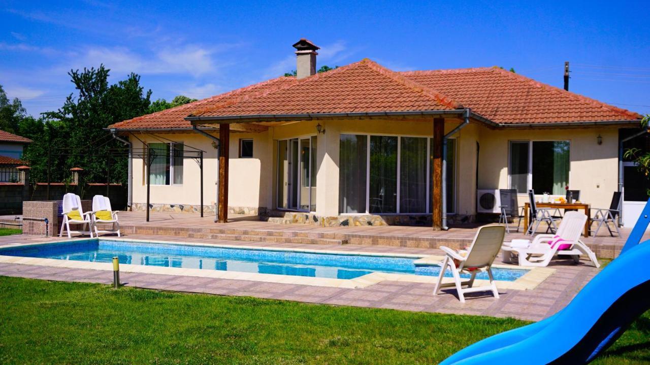 Вила Релакс - villa Relax Sokolovo Экстерьер фото