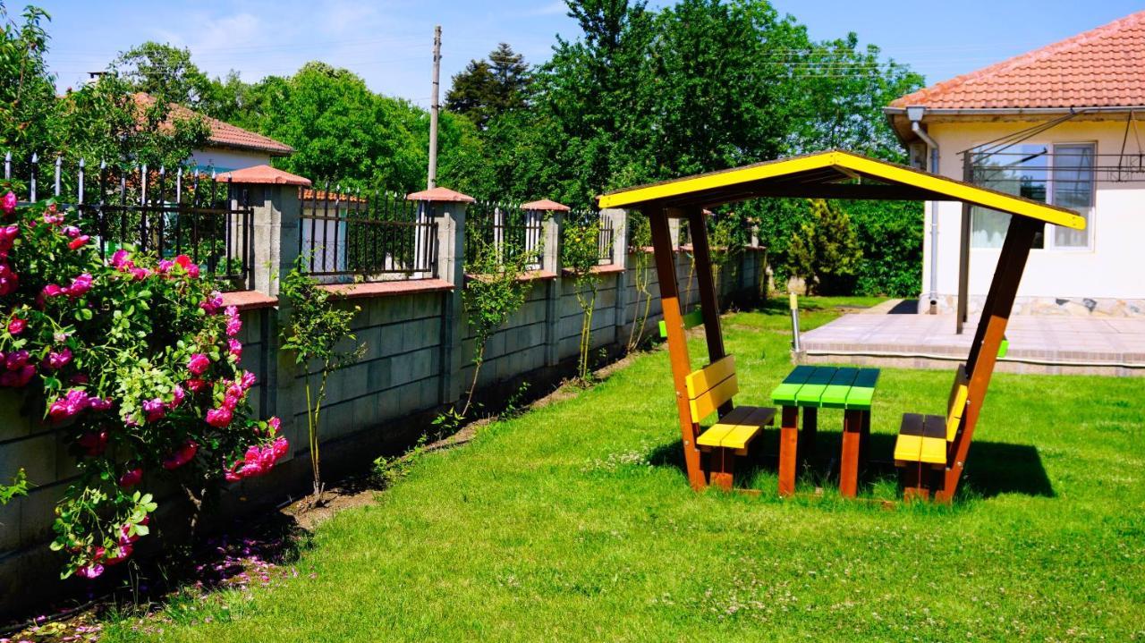 Вила Релакс - villa Relax Sokolovo Экстерьер фото